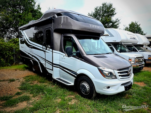 Used 2019 Tiffin Wayfarer 25QW Featured Photo