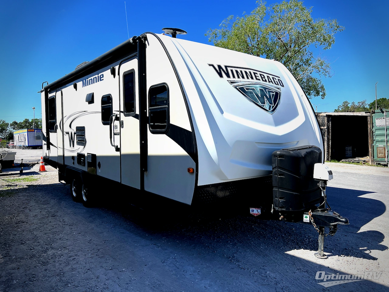 2019 Winnebago Towables Minnie 2500FL Photo 1