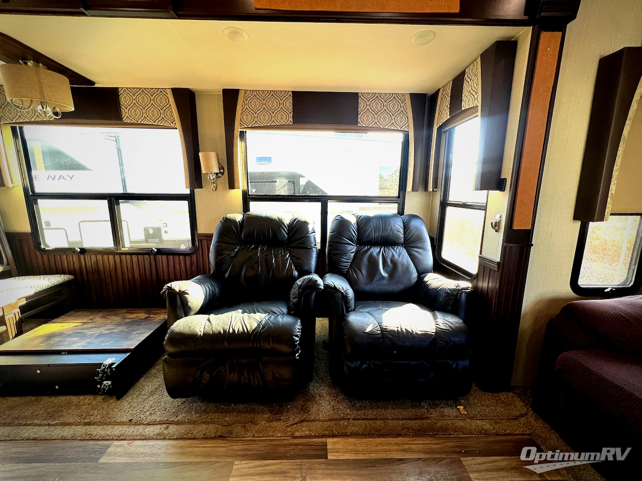 2018 Forest River Cardinal 3456RL Photo 8