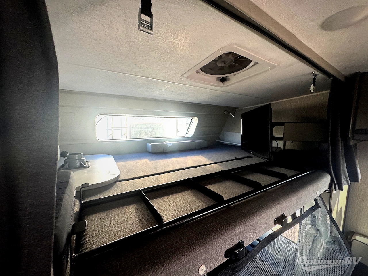 2022 Coachmen Leprechaun Premier 260DS Ford 450 Photo 6