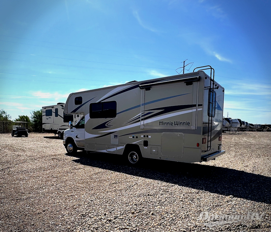 2024 Winnebago Minnie Winnie 22M Photo 2