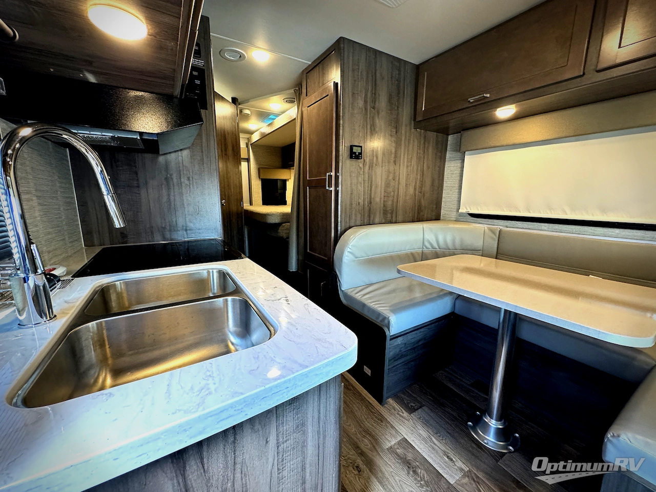 2024 Winnebago Minnie Winnie 22M Photo 6