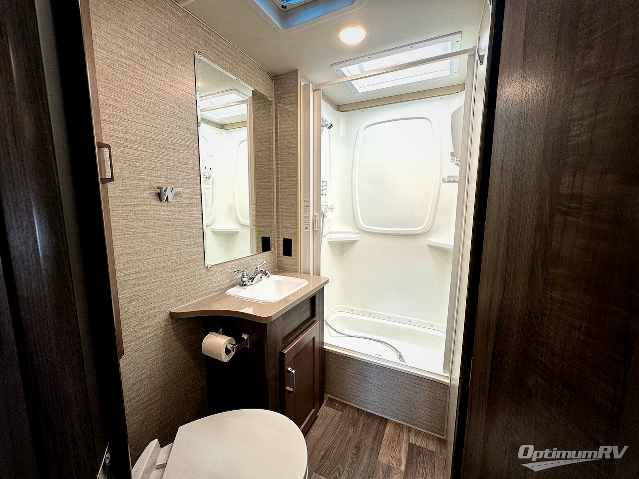 2024 Winnebago Minnie Winnie 22M Photo 11