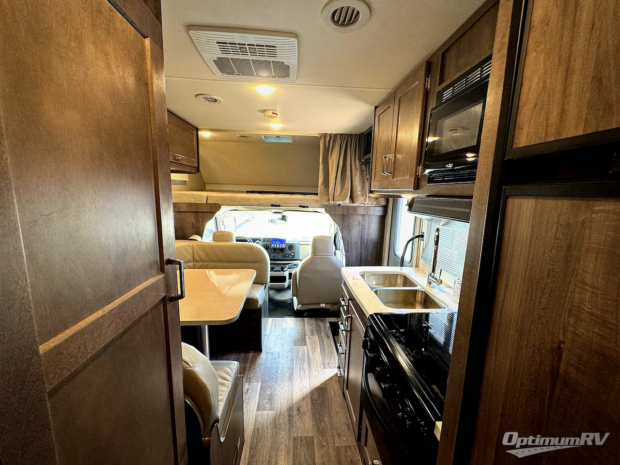 2024 Winnebago Minnie Winnie 22M Photo 9