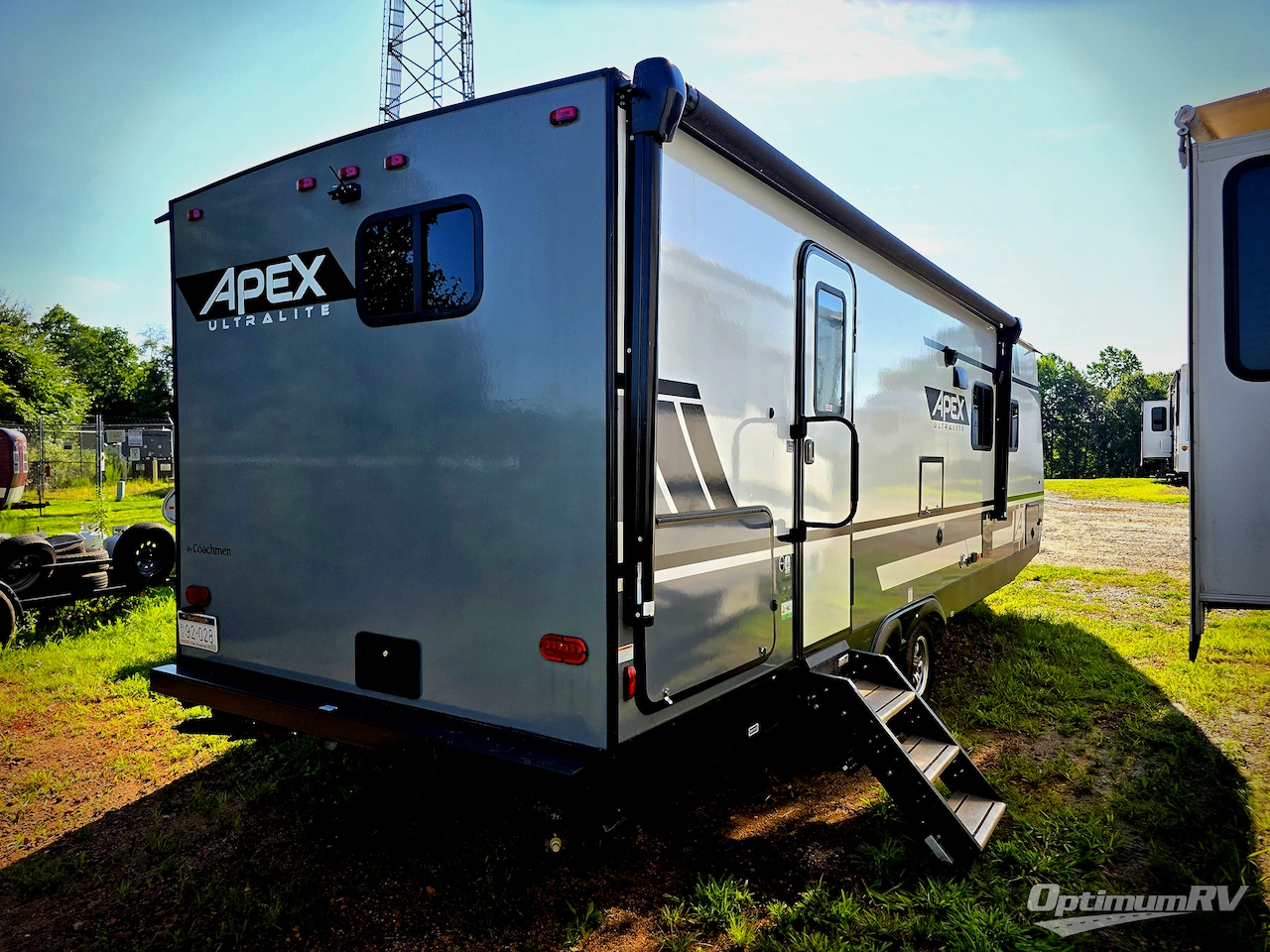 2022 Coachmen Apex Ultra-Lite 265RBSS Photo 2
