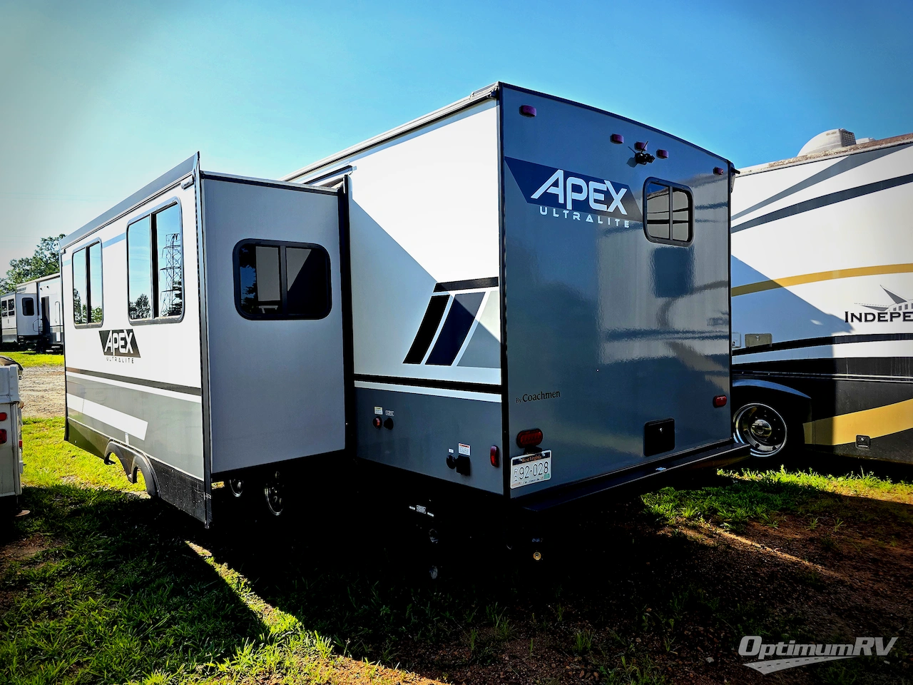 2022 Coachmen Apex Ultra-Lite 265RBSS Photo 3