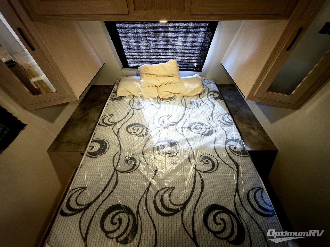 2022 Coachmen Apex Ultra-Lite 265RBSS Photo 15