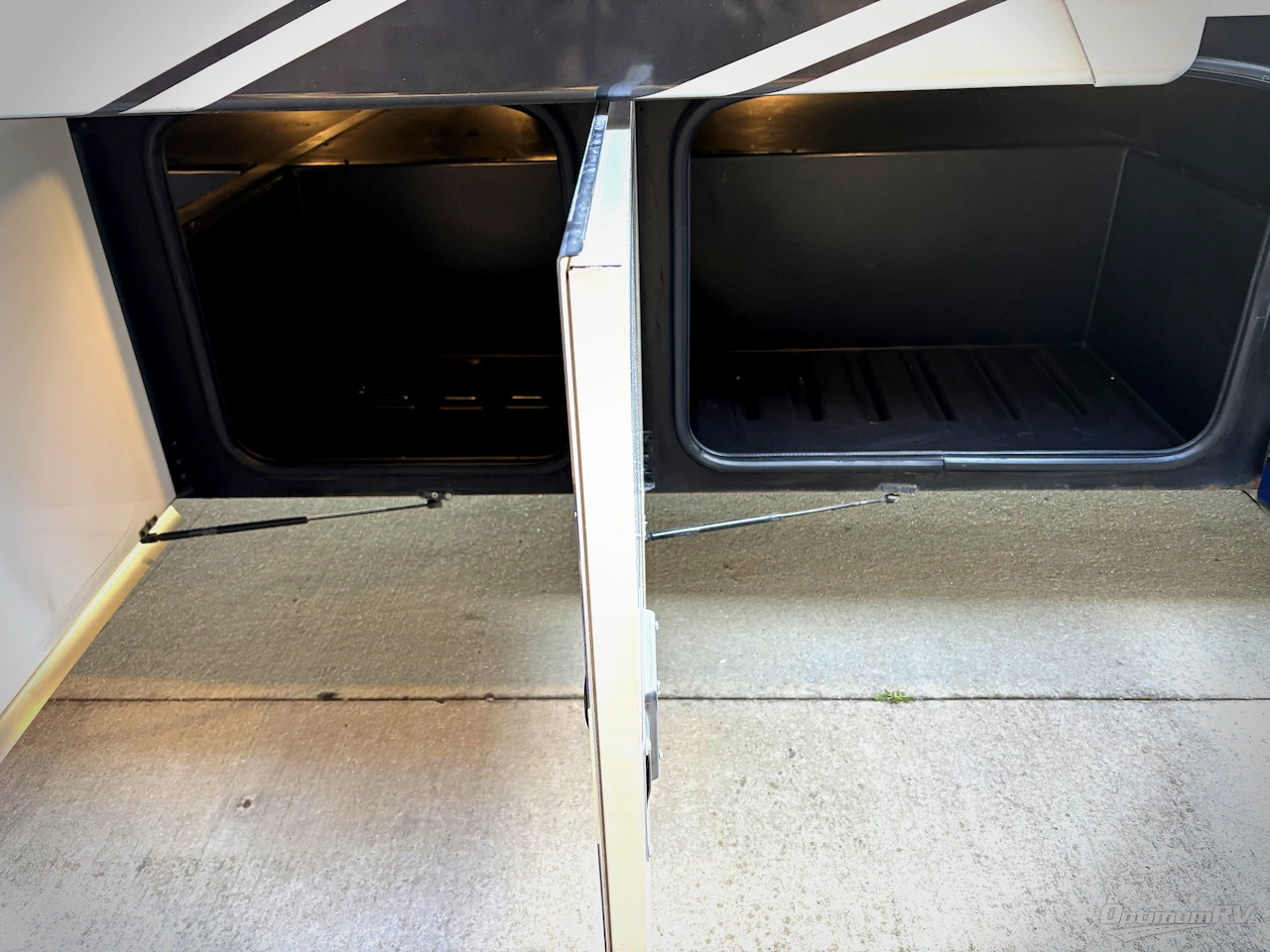 2020 Thor Miramar 35.4 Photo 24