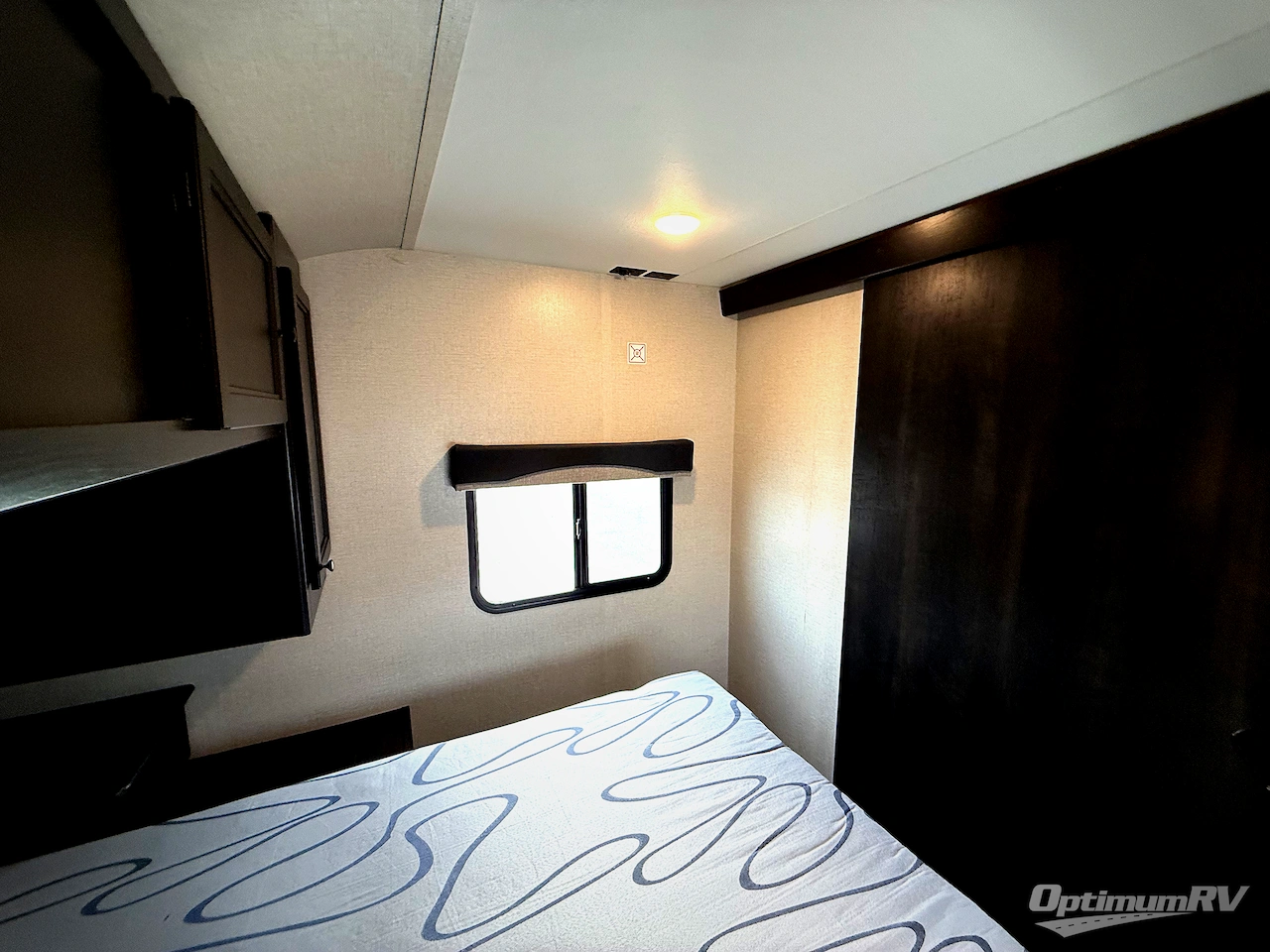 2022 Highland Ridge Silverstar S-Lite 241BH Photo 14