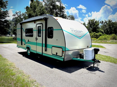 Used 2017 Gulf Stream Vintage Cruiser 19RBS Featured Photo