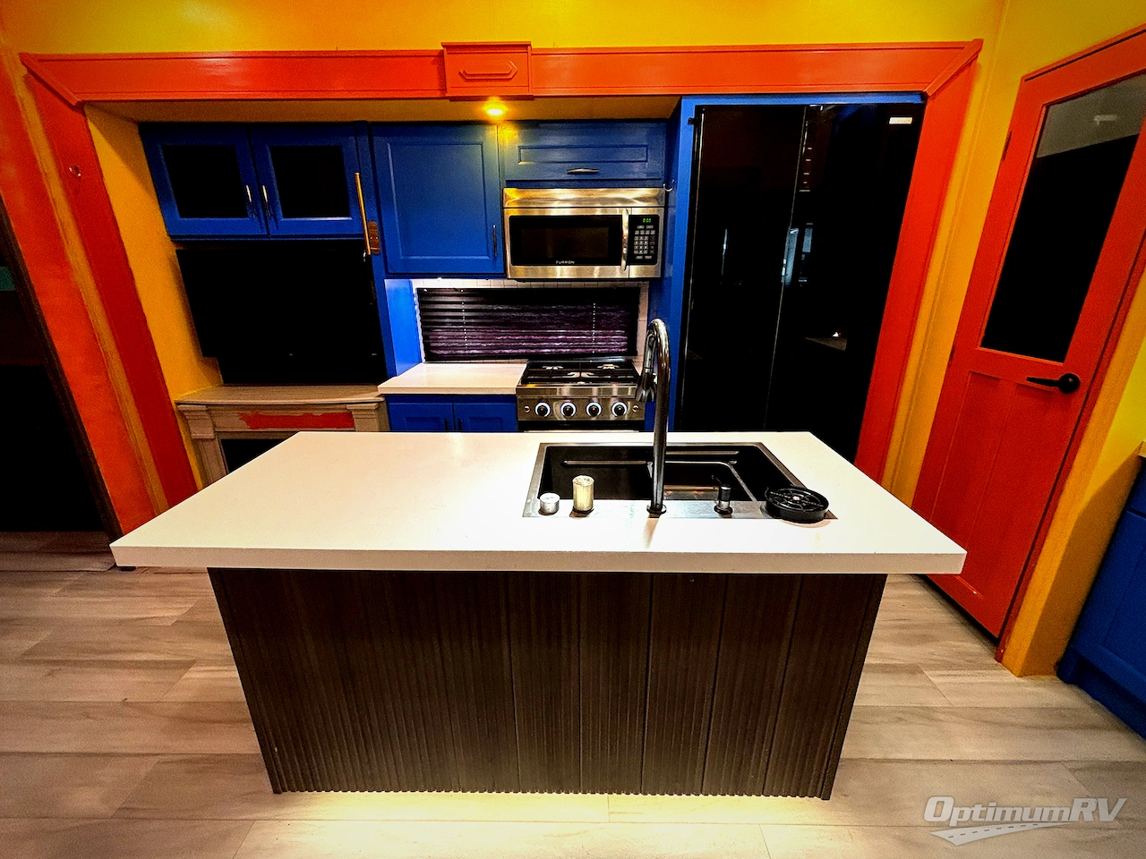 2024 Grand Design Influence 4003BHB Photo 5