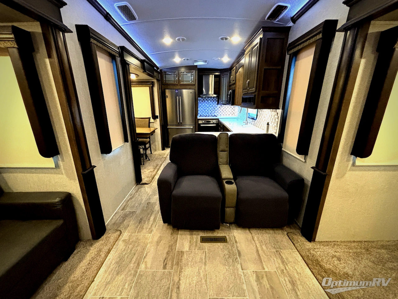 2018 Keystone Montana Legacy 3701LK Photo 4