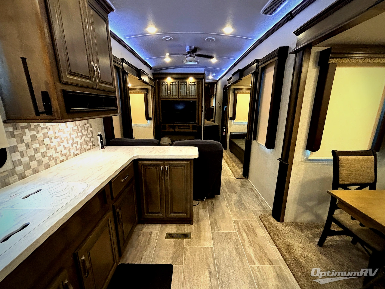 2018 Keystone Montana Legacy 3701LK Photo 5