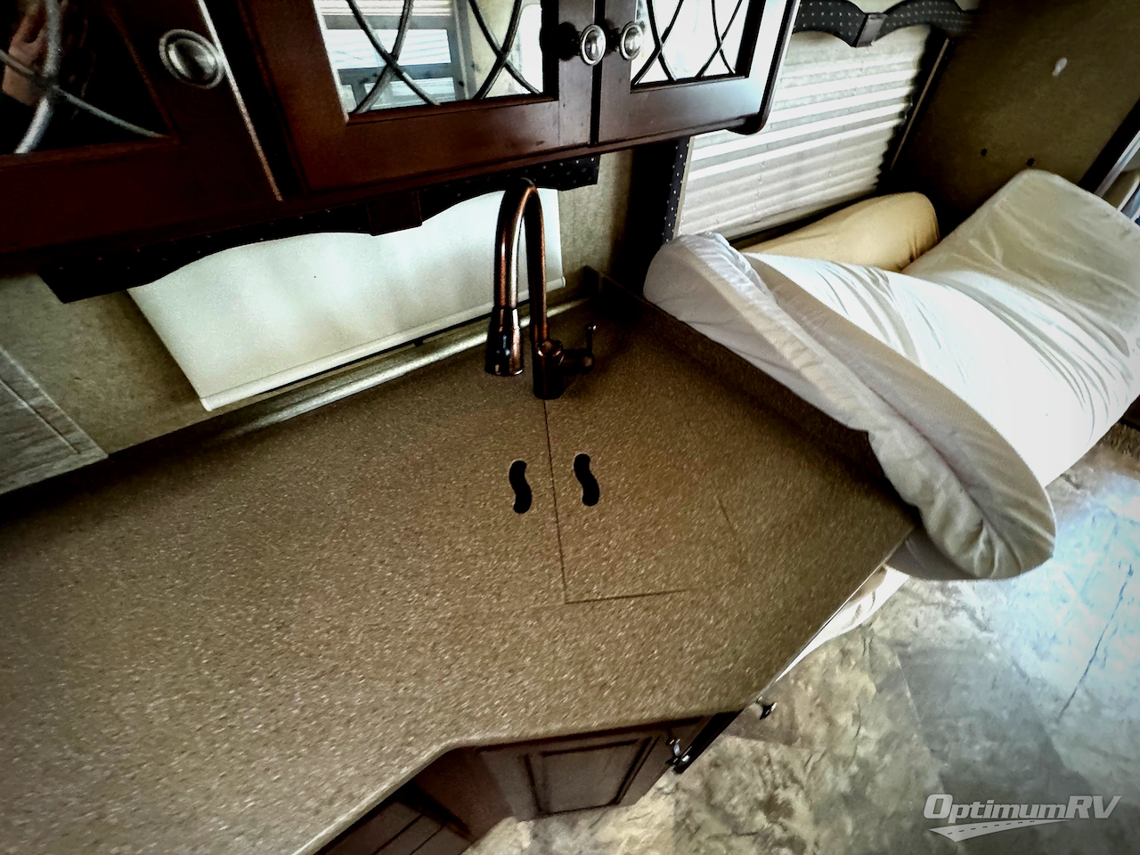 2016 Thor Windsport 29M Photo 15