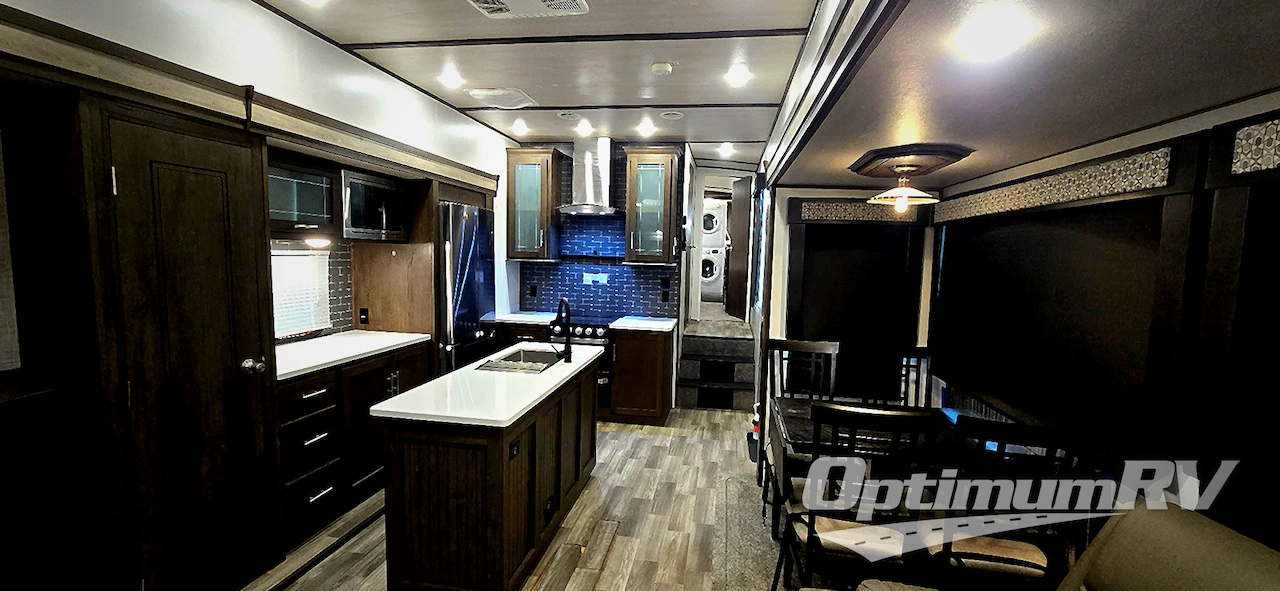 2020 Forest River Wildwood Heritage Glen 338BAR Photo 9