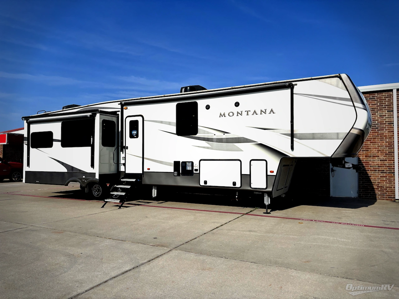 2020 Keystone Montana 3931FB Photo 1