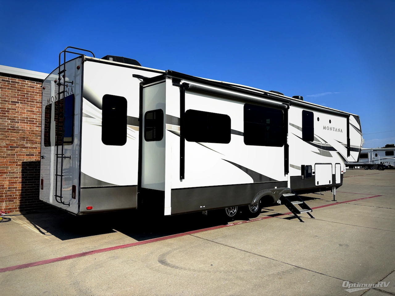 2020 Keystone Montana 3931FB Photo 2