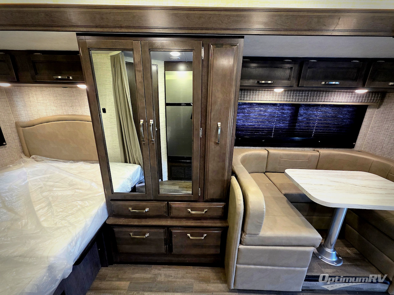 2024 Jayco Melbourne 24L Photo 12