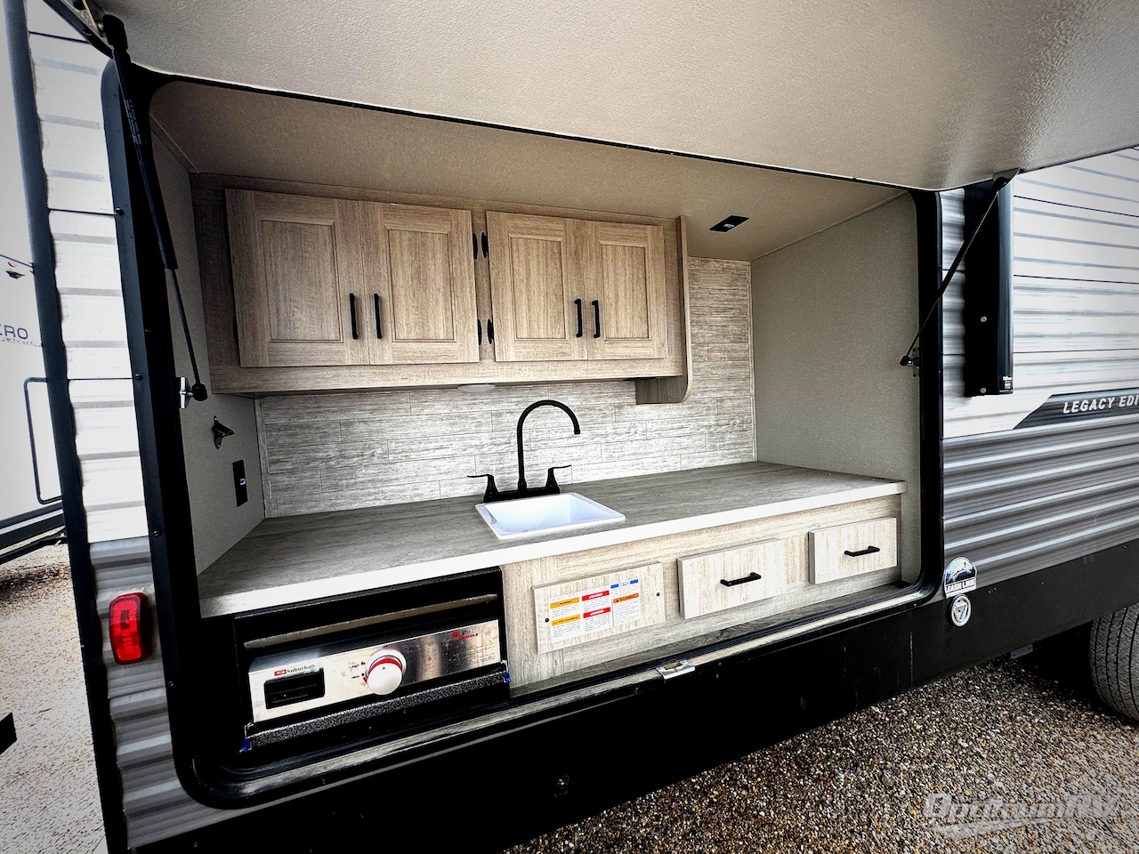 2025 Coachmen Catalina Legacy Edition 343BHTS Photo 3