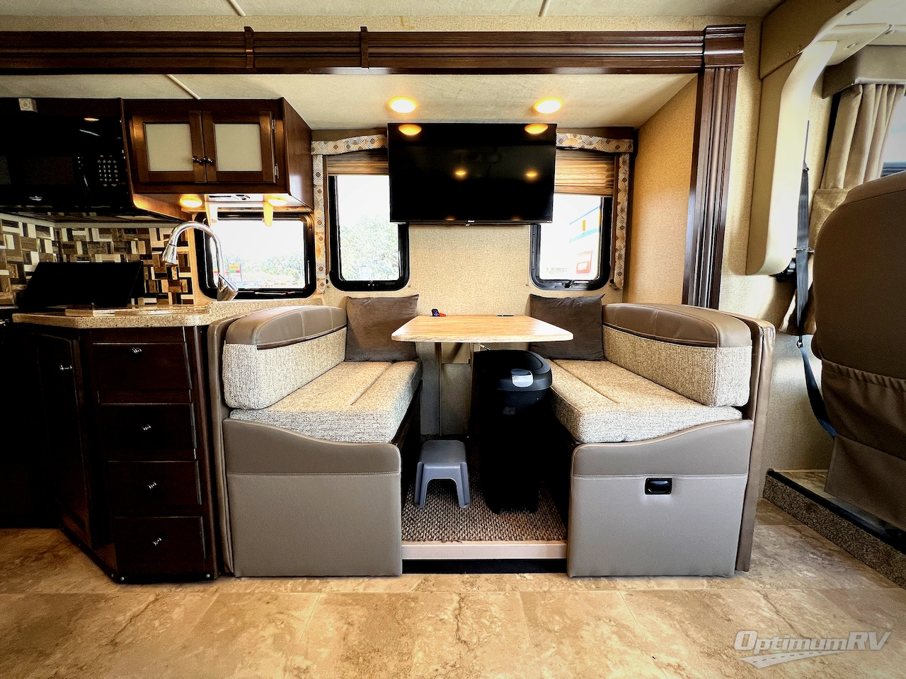 2018 Thor Windsport 27B Photo 9