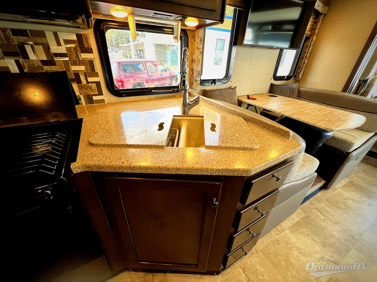 2018 Thor Windsport 27B Photo 12