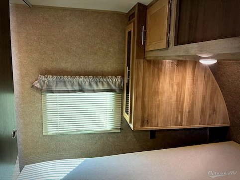 2019 Coachmen Catalina Trail Blazer 29THS RV Photo 4