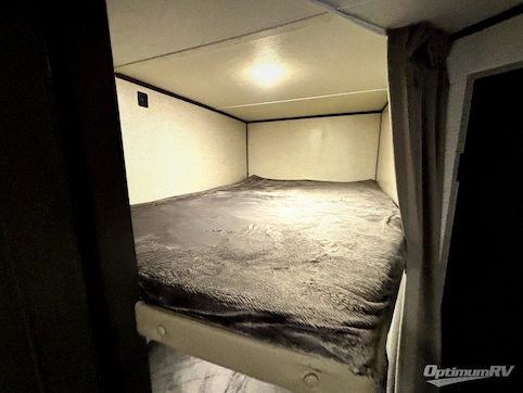 2021 Dutchmen Aspen Trail LE 26BH RV Photo 4