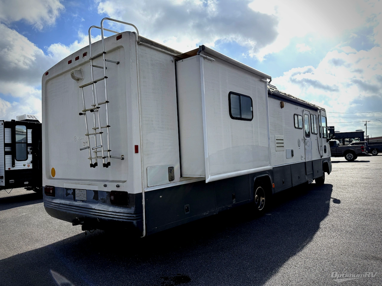 2008 Tiffin Allegro Bay 36 Photo 2