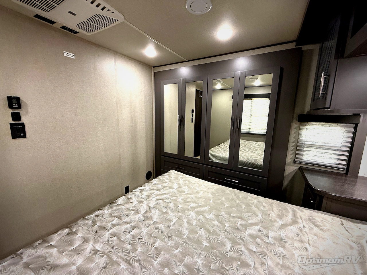 2023 Grand Design Momentum G-Class 320G Photo 12