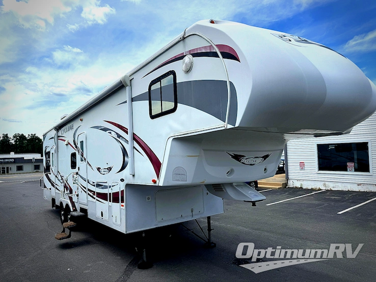 2011 Heartland Cyclone 300C RV Photo 1