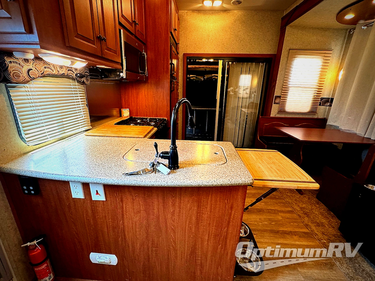 2011 Heartland Cyclone 300C Photo 18