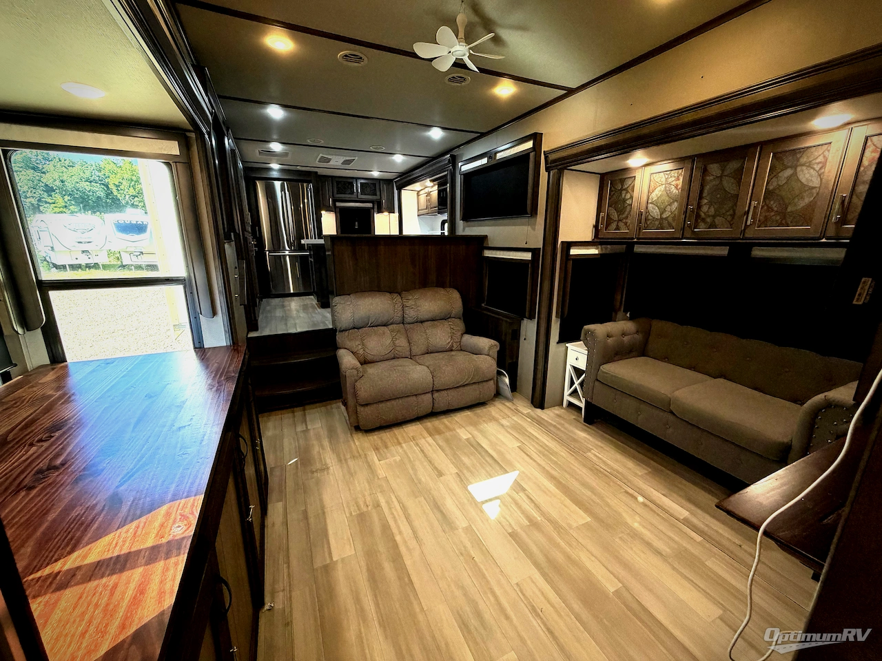 2021 Grand Design Solitude 390RK Photo 5