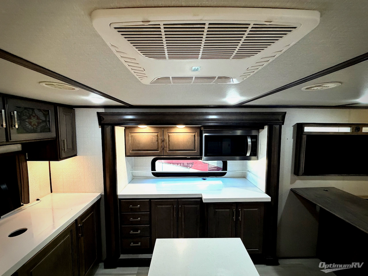 2021 Grand Design Solitude 390RK Photo 13