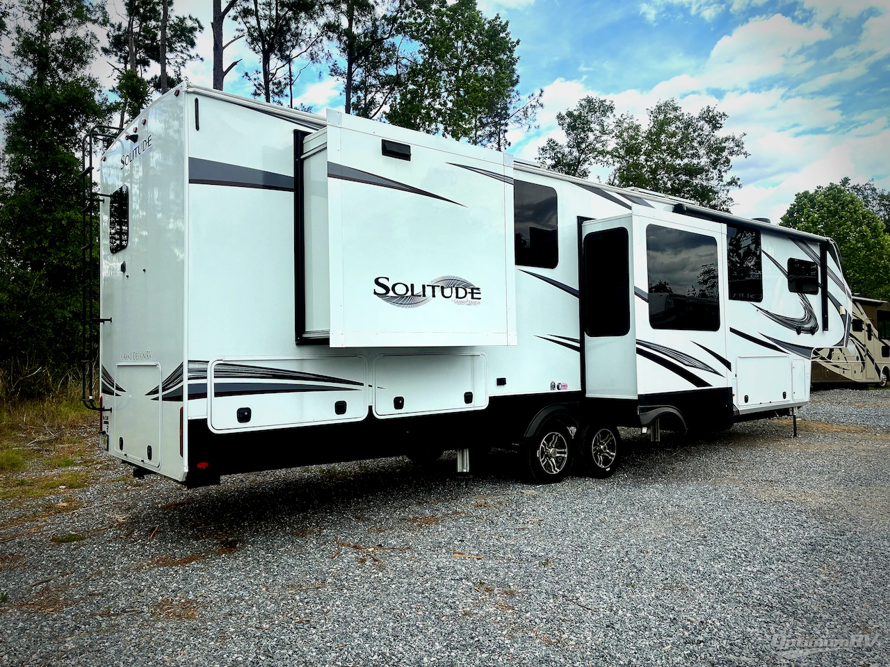 2023 Grand Design Solitude 390RK Photo 2