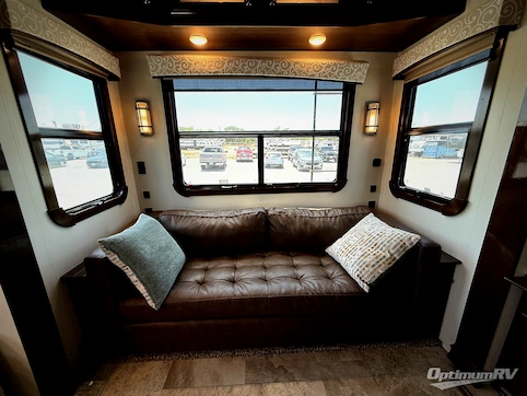 2018 Redwood Redwood 3901WB RV Photo 3