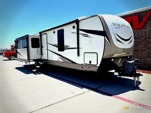 Used 2022 Forest River Wildwood Heritage Glen 308RL Featured Photo