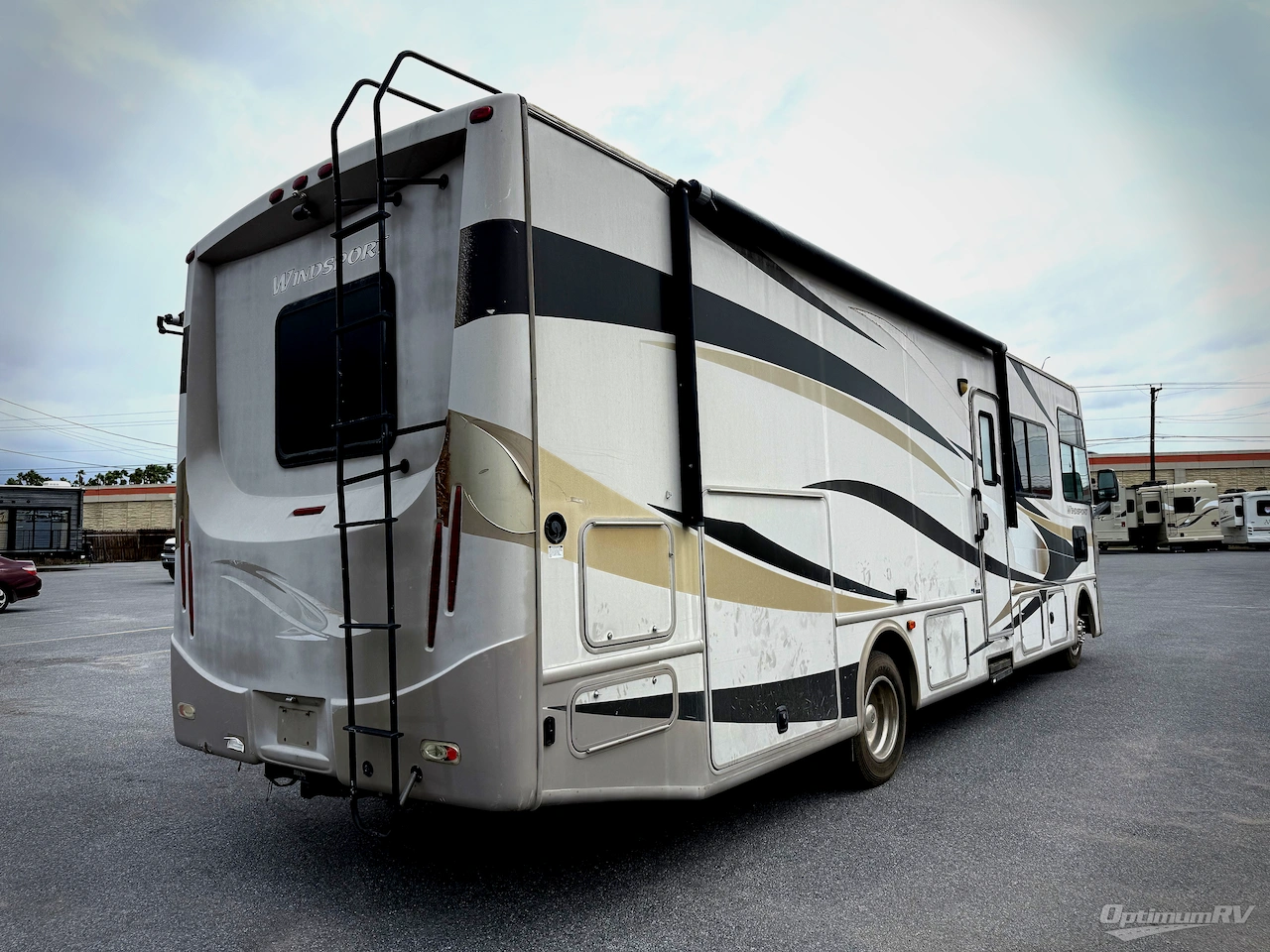 2014 Thor Hurricane 32N Photo 2