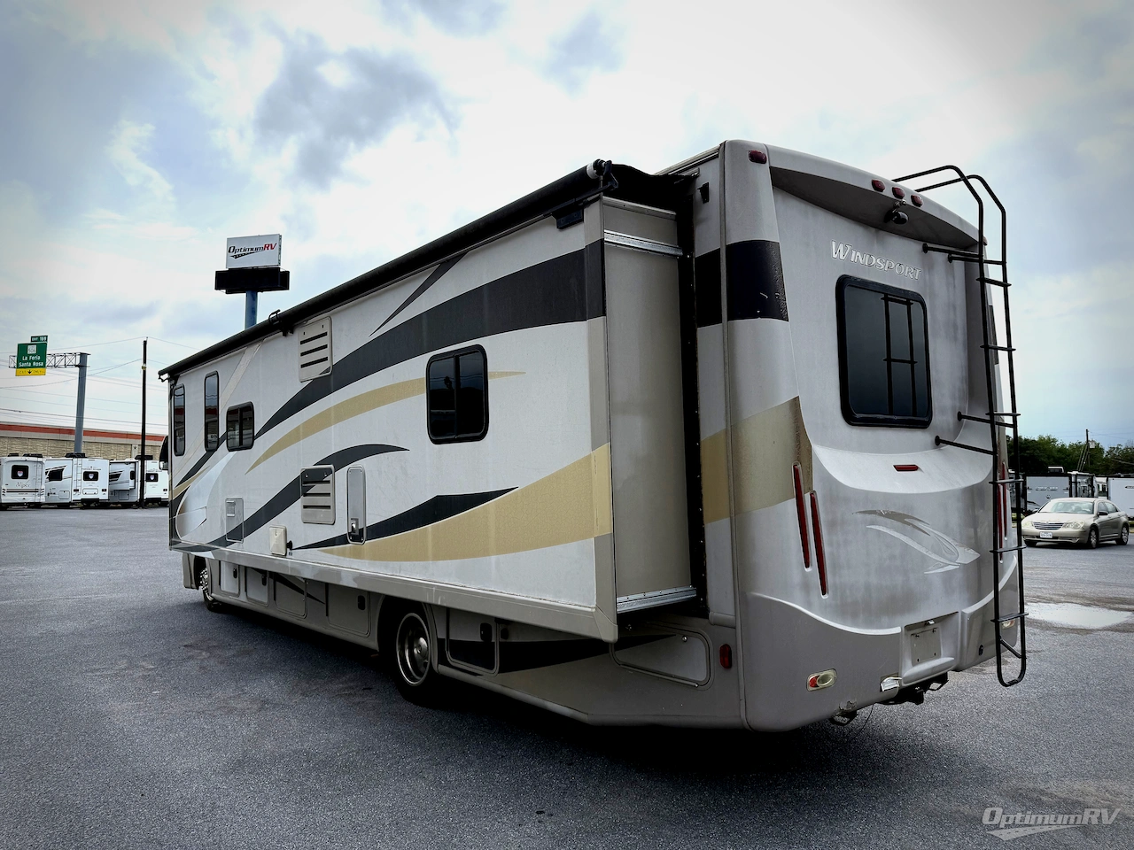 2014 Thor Hurricane 32N Photo 3