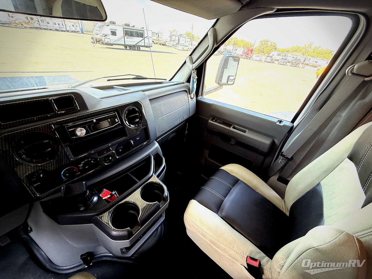 2021 Coachmen Freelander Premier 31MB Ford 450 Photo 8