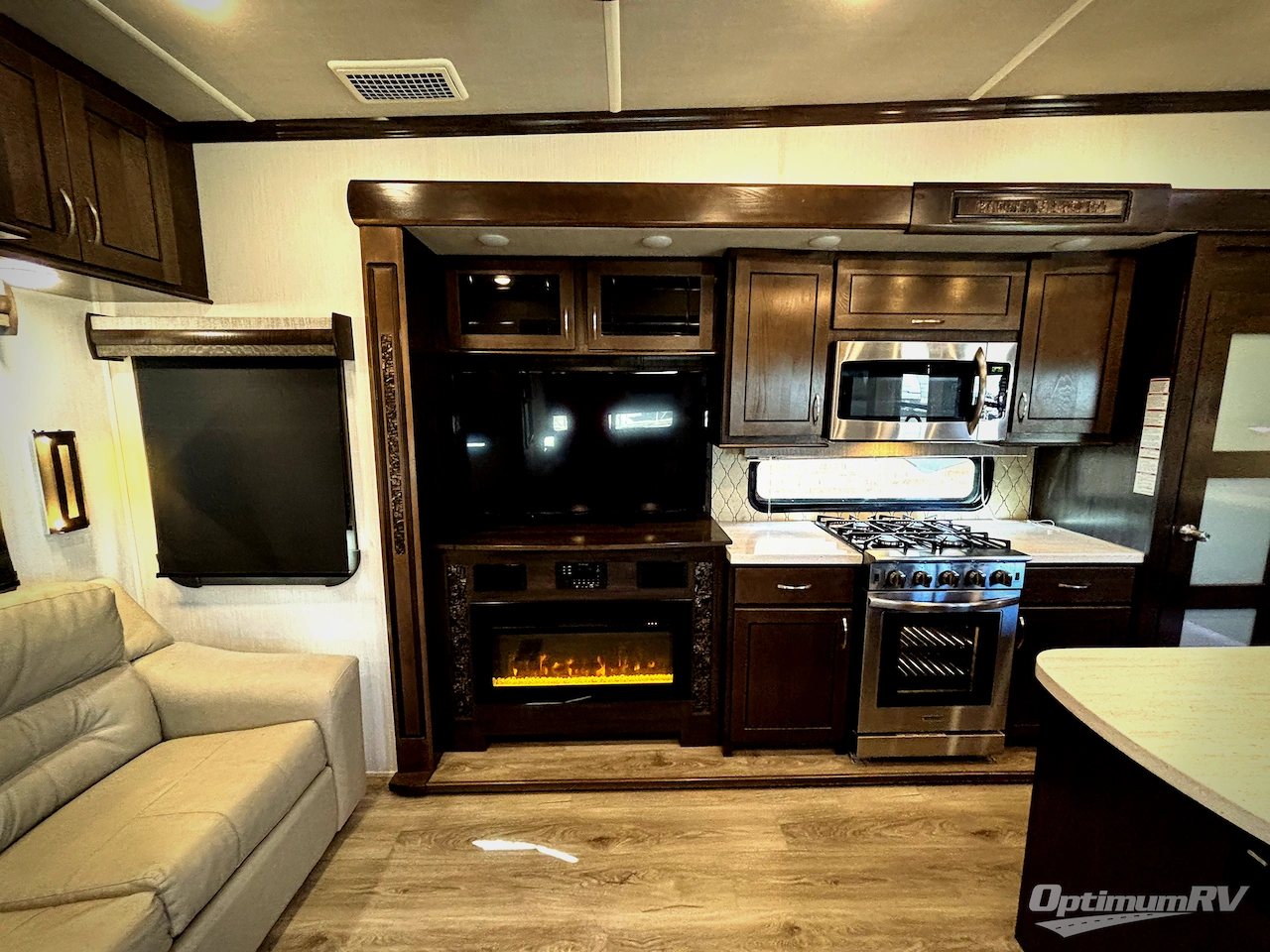 2020 Forest River Cedar Creek Hathaway Edition 36CK2 Photo 6