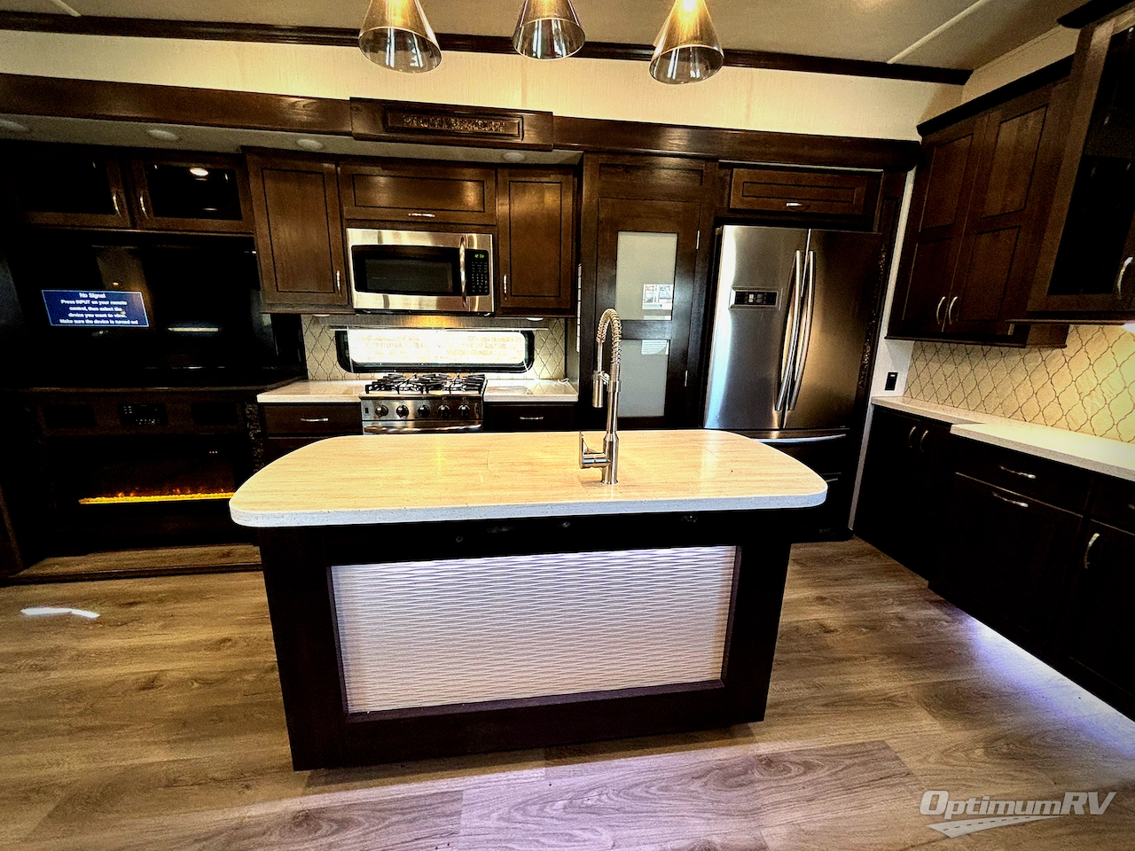 2020 Forest River Cedar Creek Hathaway Edition 36CK2 Photo 8