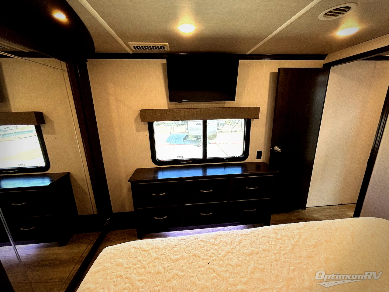 2020 Forest River Cedar Creek Hathaway Edition 36CK2 Photo 13