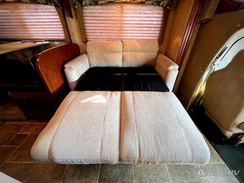2012 Forest River Sunseeker 3100SS RV Photo 2