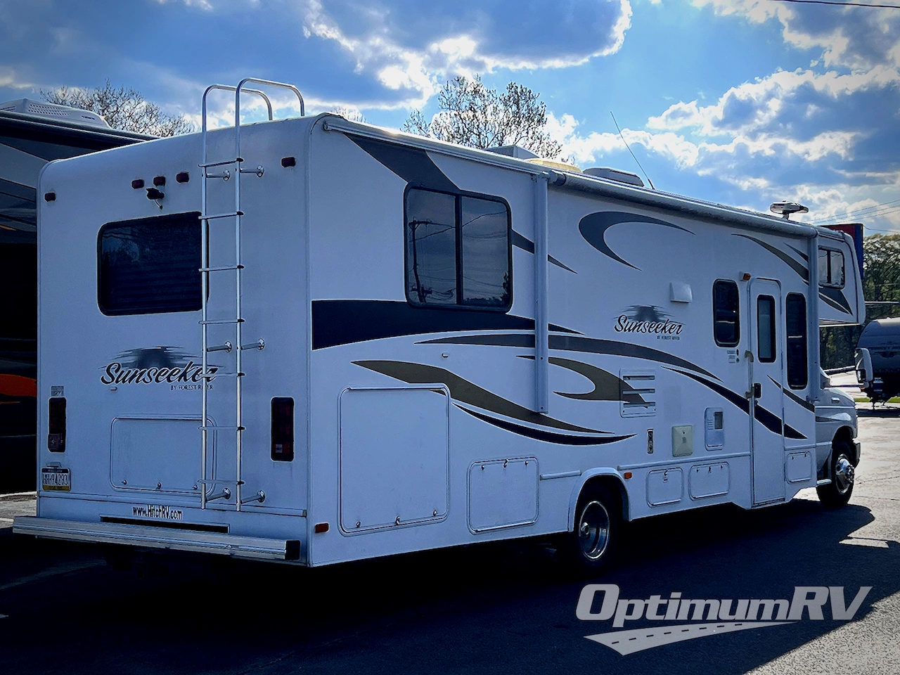 2012 Forest River Sunseeker 3100SS Photo 2