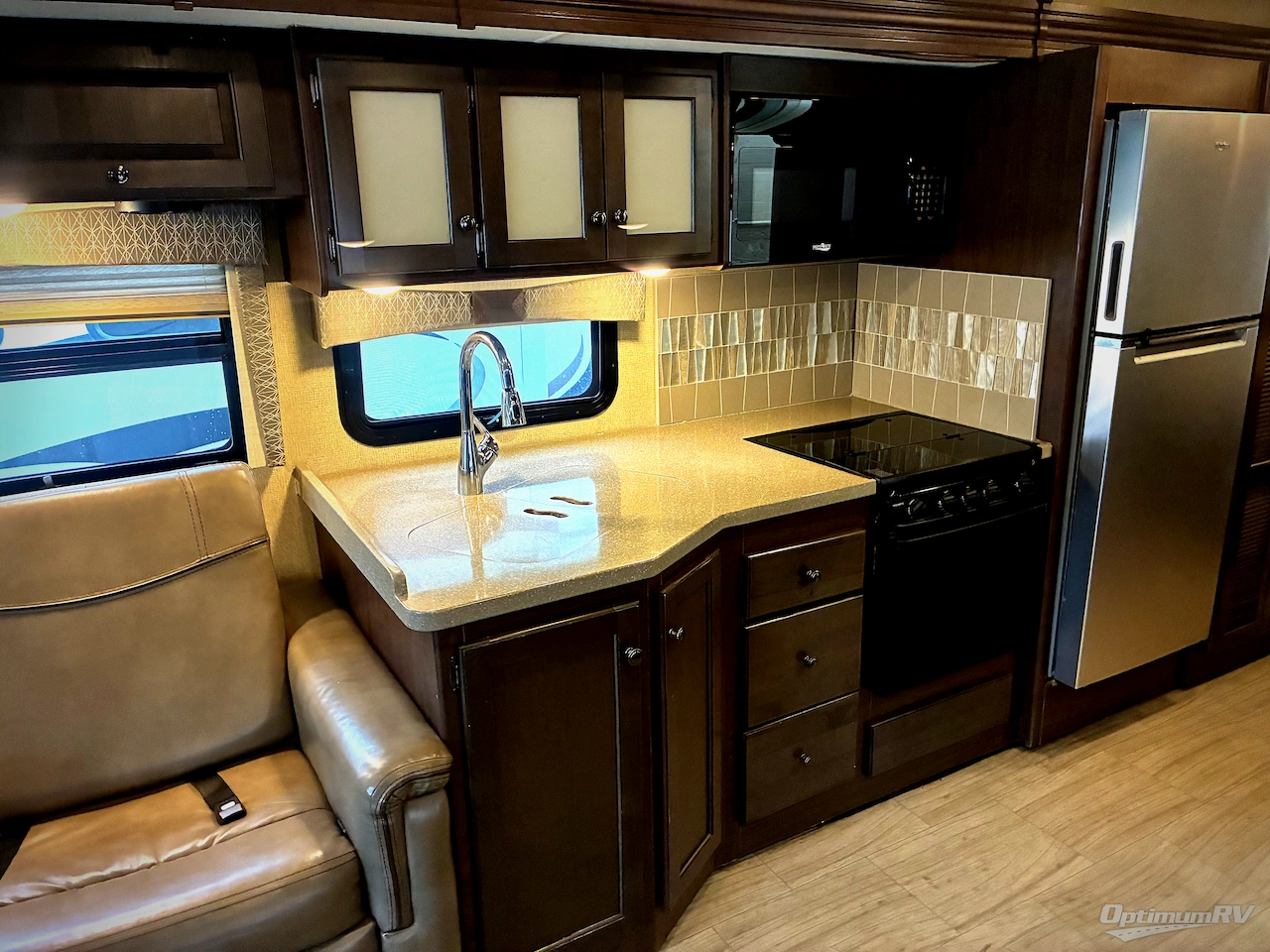 2019 Thor Windsport 34R Photo 6