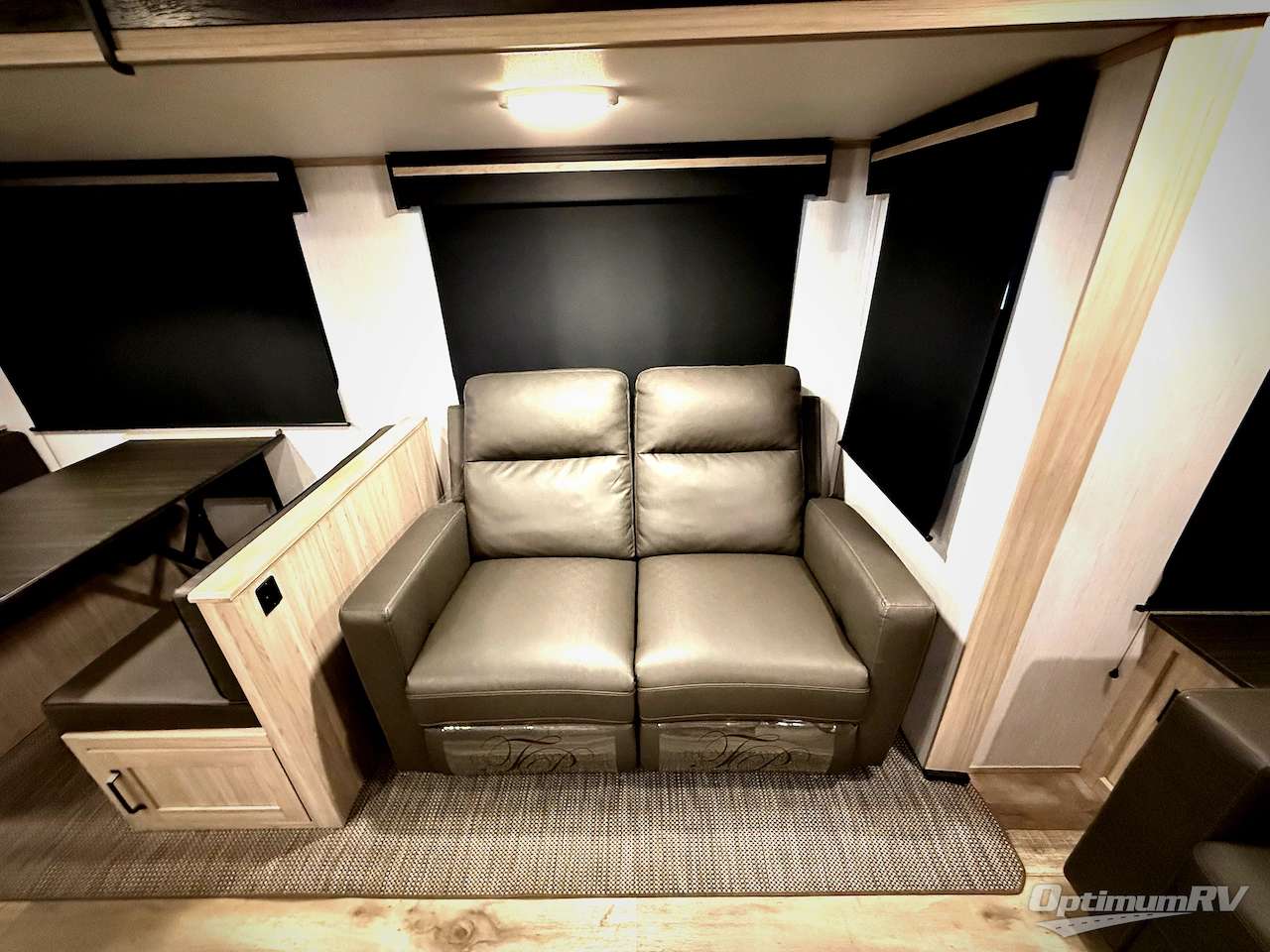 2022 Heartland Sundance Ultra Lite 293RL Photo 6