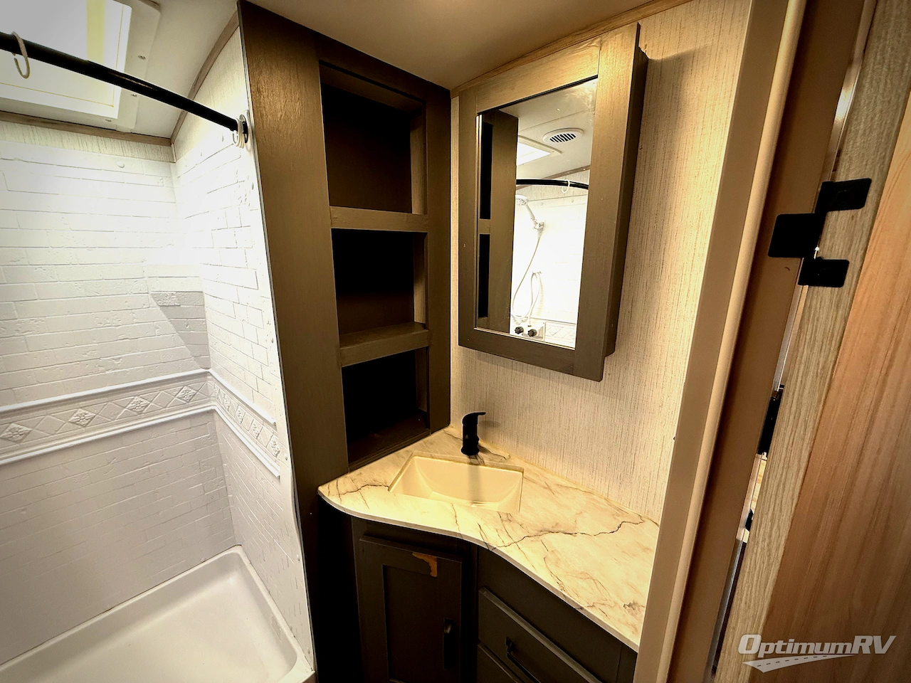 2022 Heartland Sundance Ultra Lite 293RL Photo 15