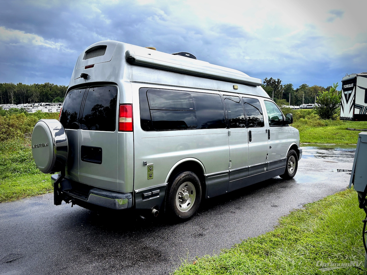 2010 Airstream Avenue Avenue Photo 2