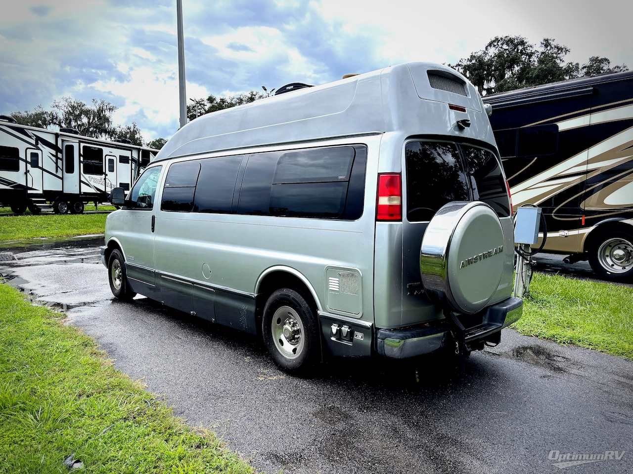 2010 Airstream Avenue Avenue Photo 3