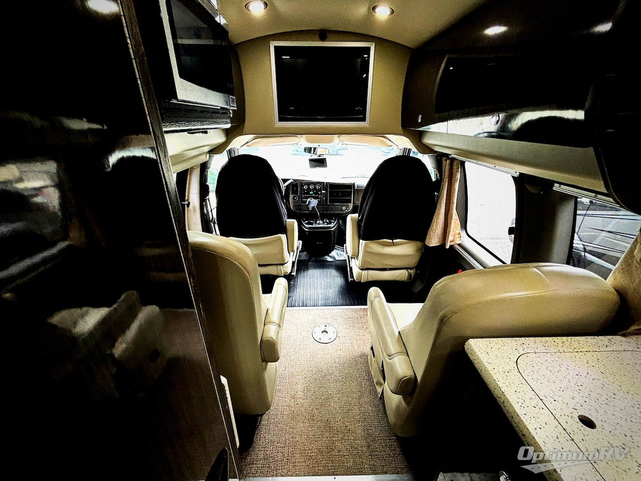 2010 Airstream Avenue Avenue Photo 5